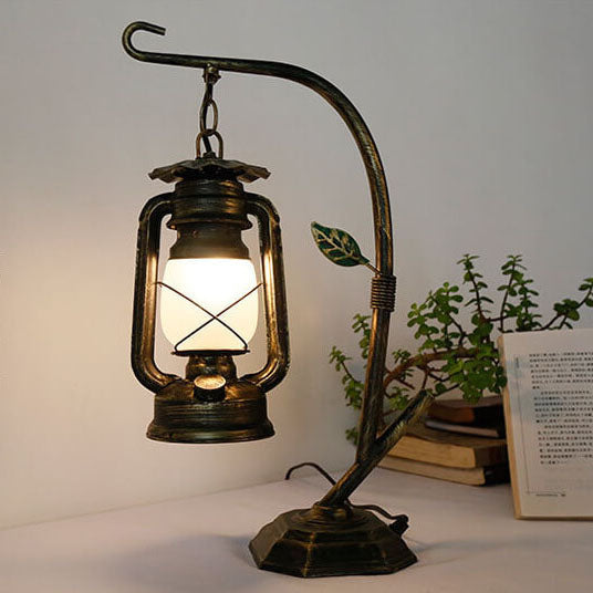 Rustic Heritage Lantern Table Lamp