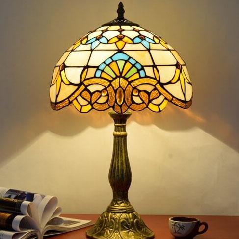 Vintage Floral Tiffany Style Table Lamp