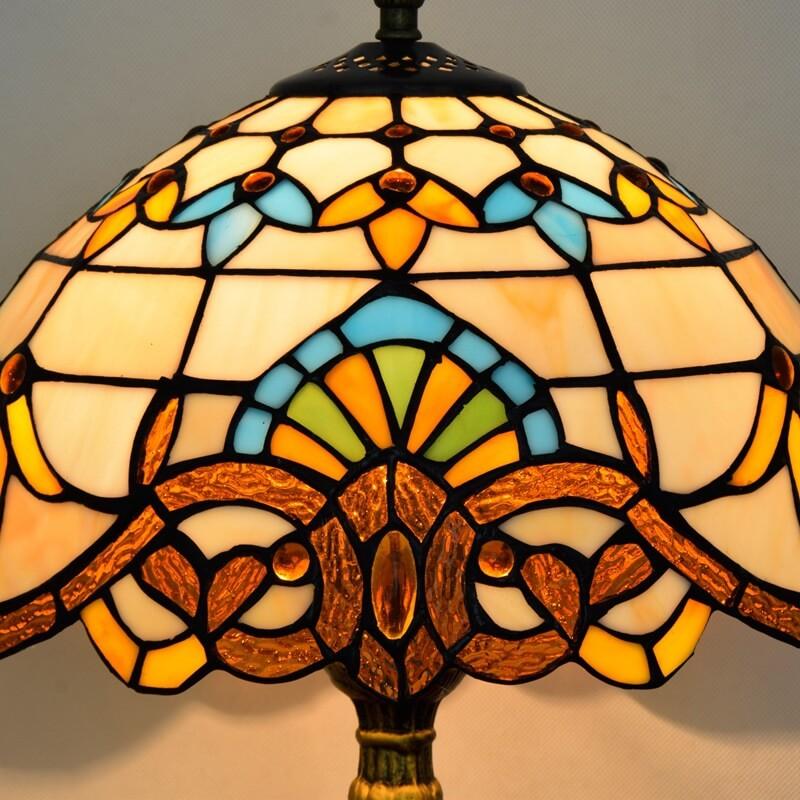 Vintage Floral Tiffany Style Table Lamp