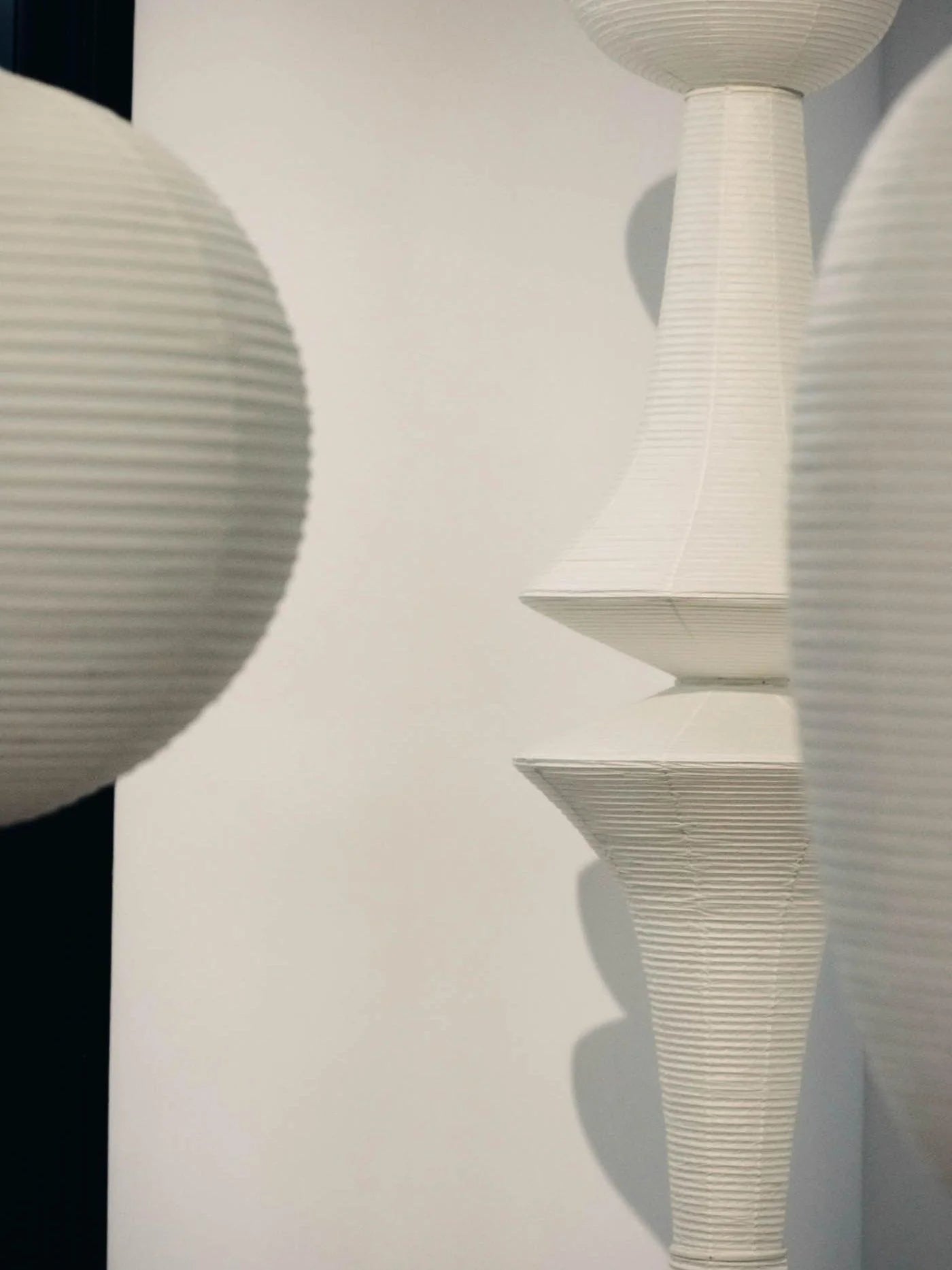 Akari E Pendant Lamp