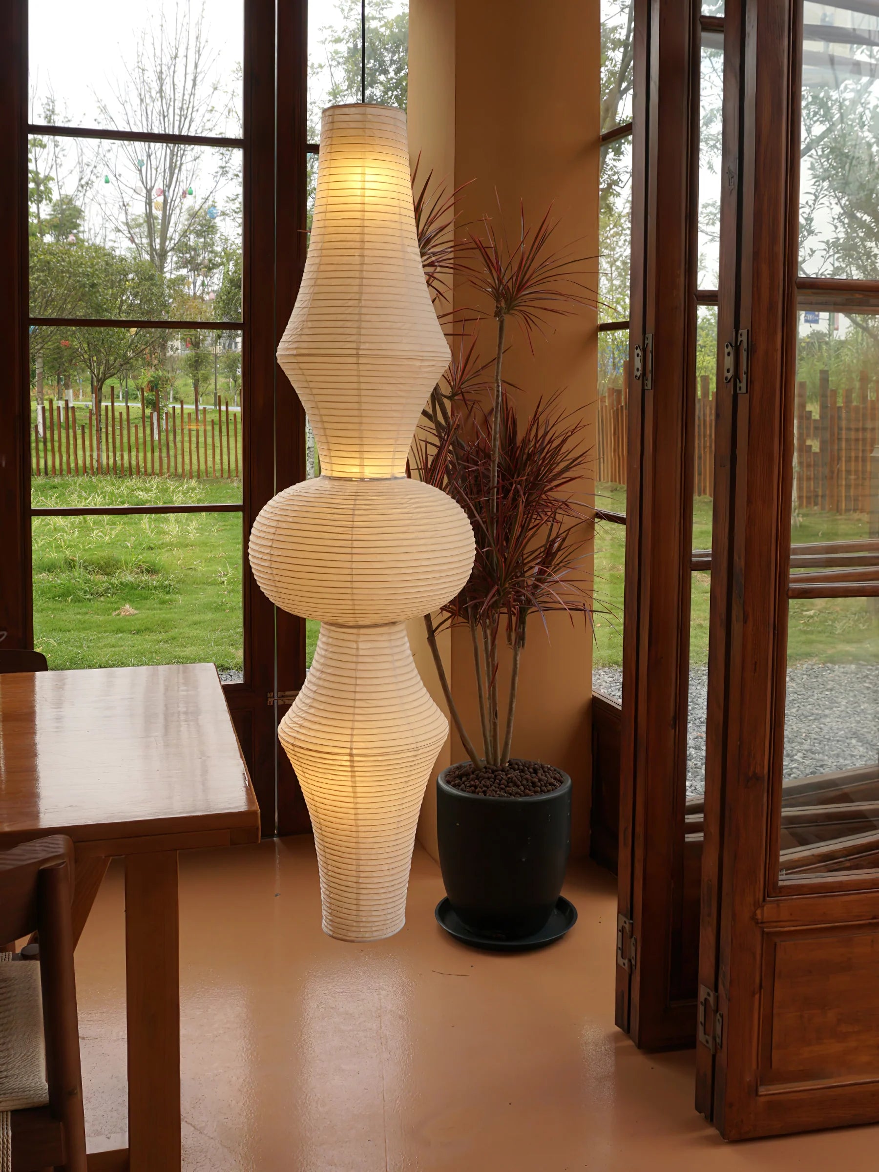 Akari E Pendant Lamp