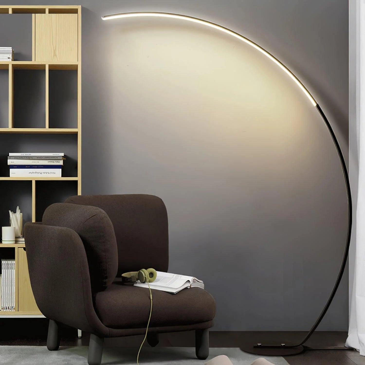 Arc LED Floor Lamp - Yiarolight