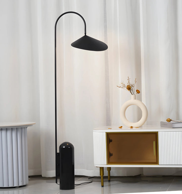 ARUM FLOOR LAMP