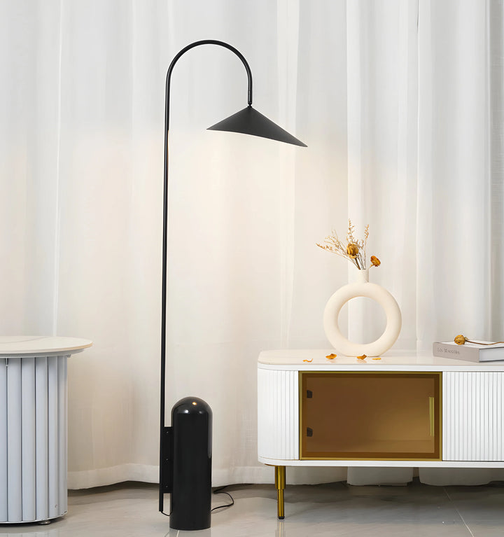 ARUM FLOOR LAMP