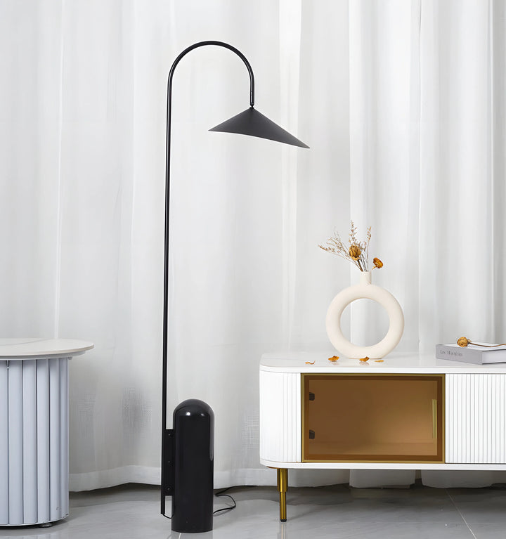 ARUM FLOOR LAMP