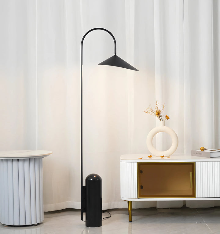 ARUM FLOOR LAMP