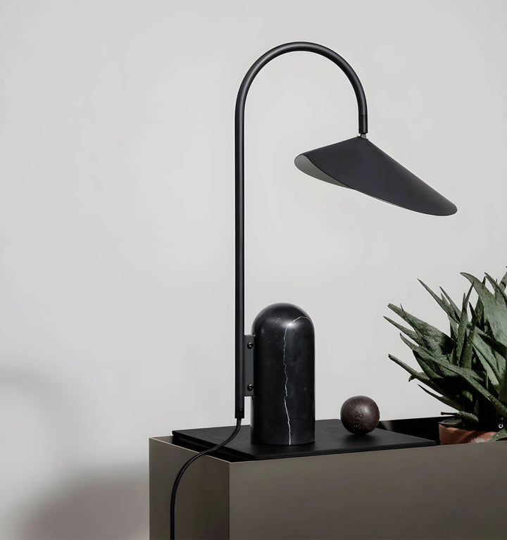 ARUM TABLE LAMP