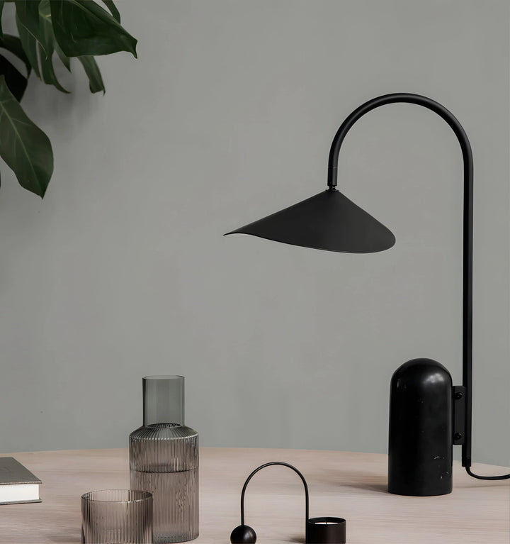 ARUM TABLE LAMP