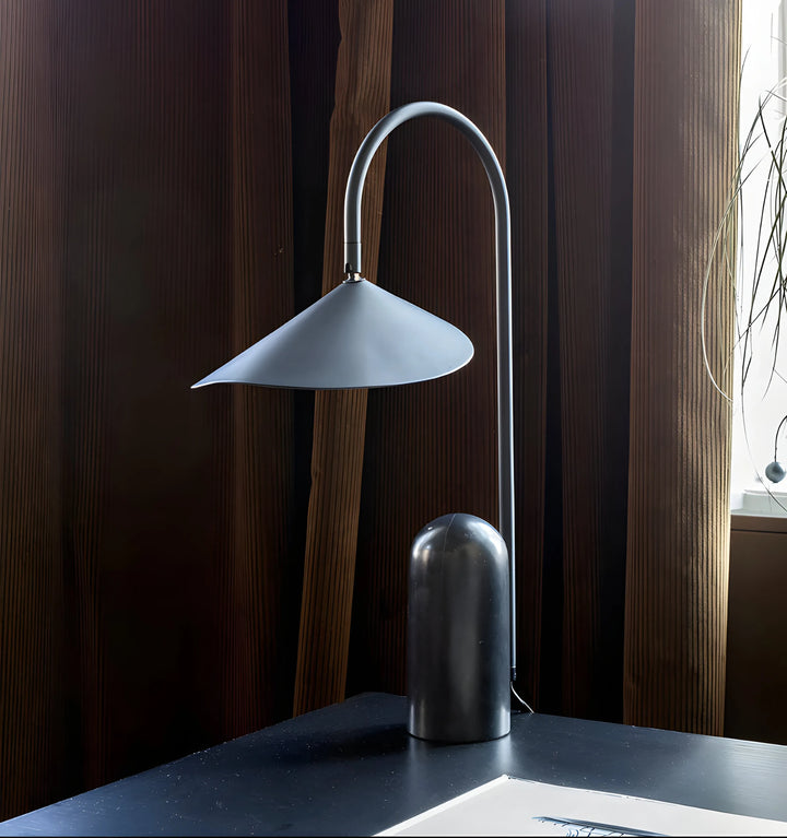 ARUM TABLE LAMP