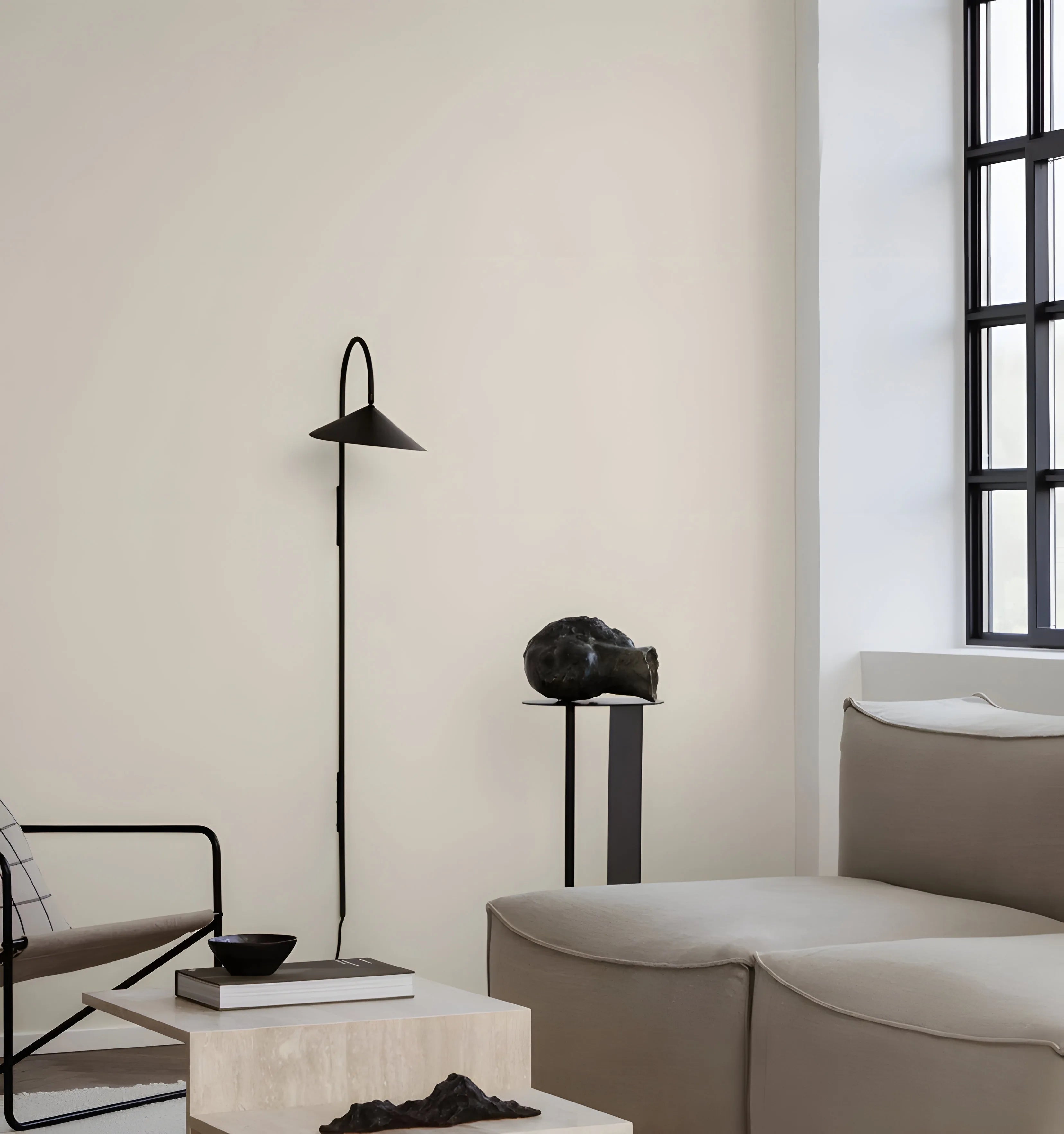 ARUM WALL LAMP