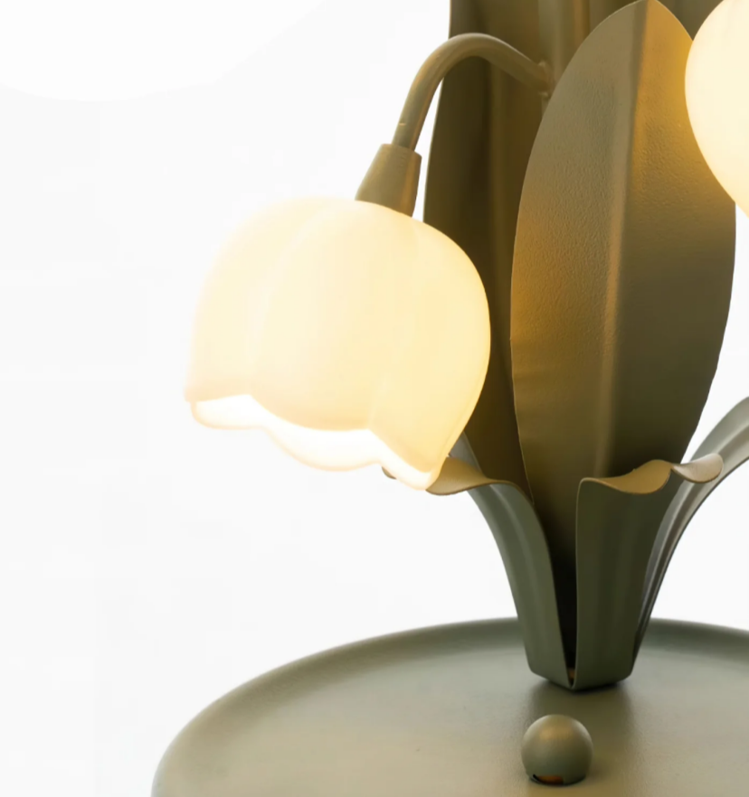 Bell Orchid Table Lamp