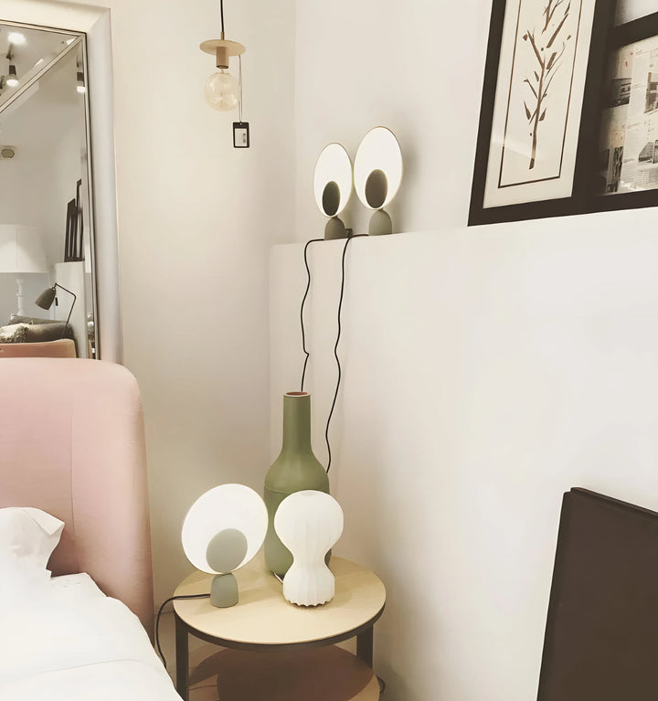 BLOOPER TABLE LAMP