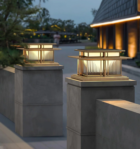 Boilyn Pillar Outdoor Light