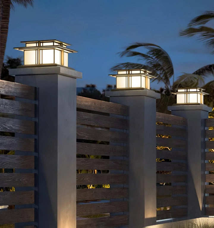 Boilyn Pillar Solar Outdoor Light