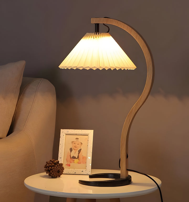 CAPRANI TABLE LAMP