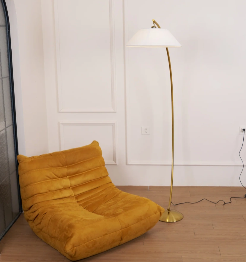Circo Floor Lamp