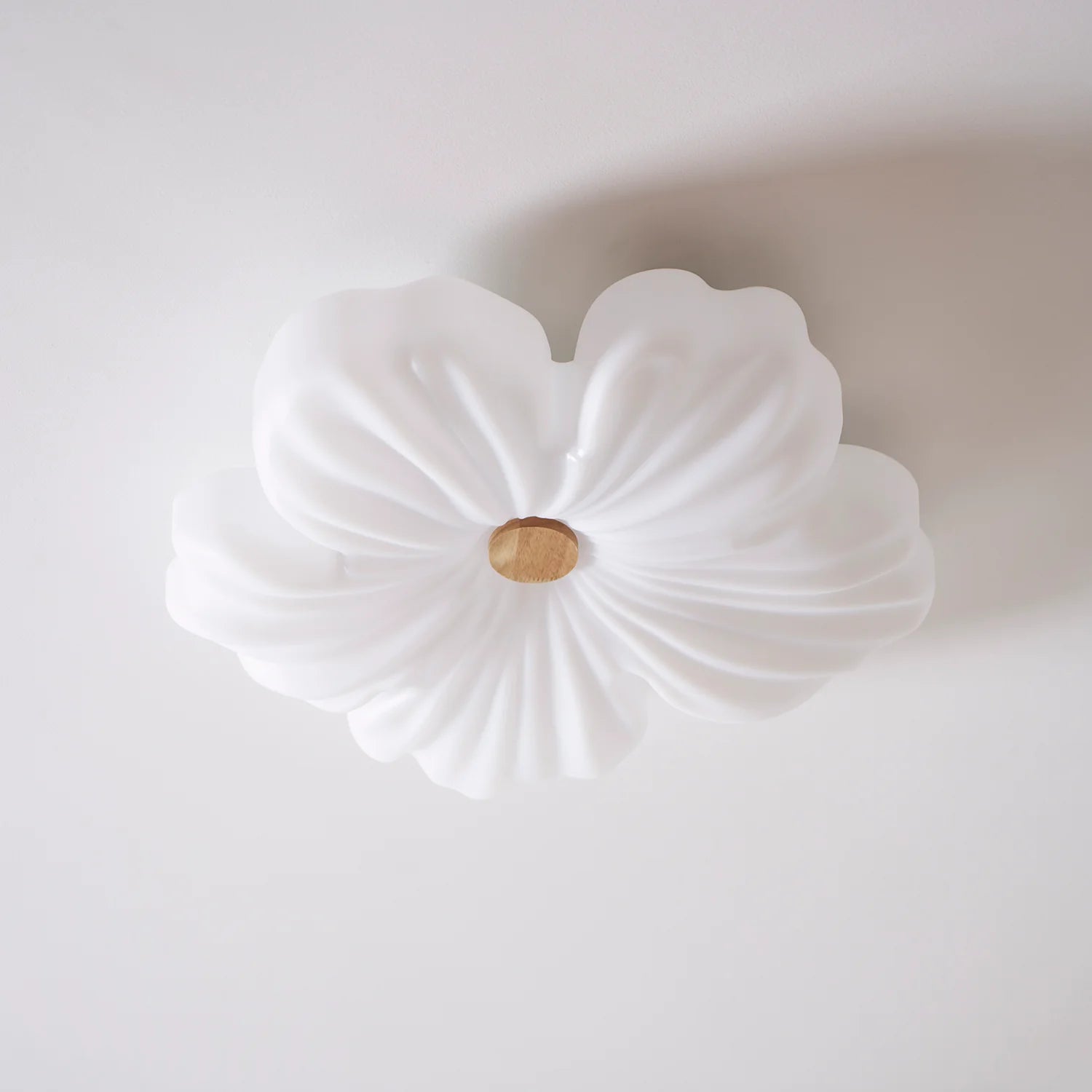 Cream Flower Ceiling Lamp - Yiarolight