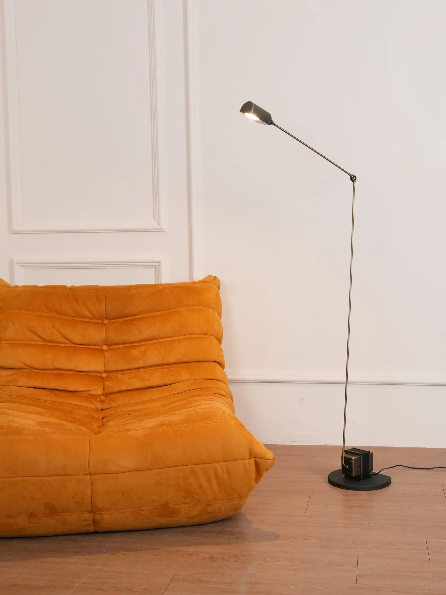 Daphine Floor Lamp