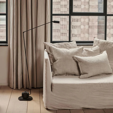Daphine Floor Lamp