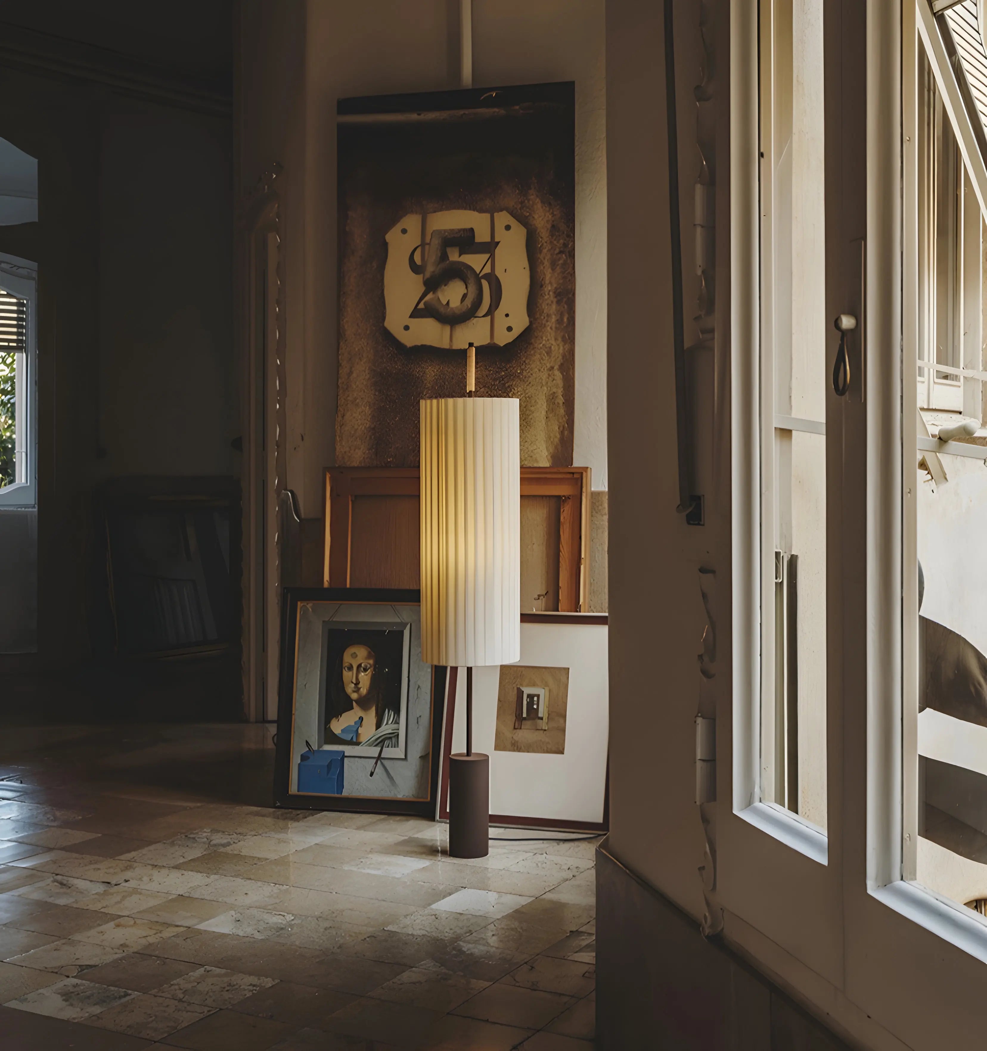 Dorica Floor Lamp