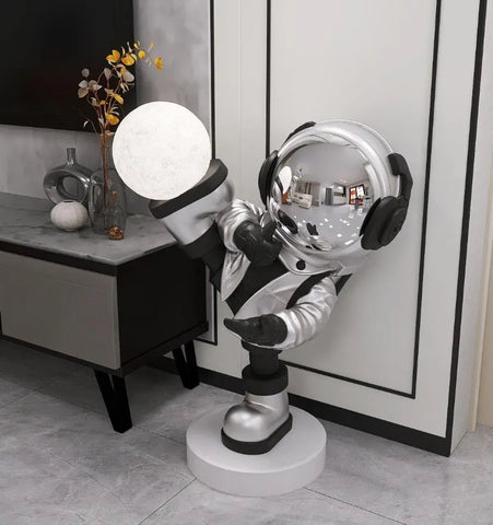 Effort Astronaut Floor Lamp