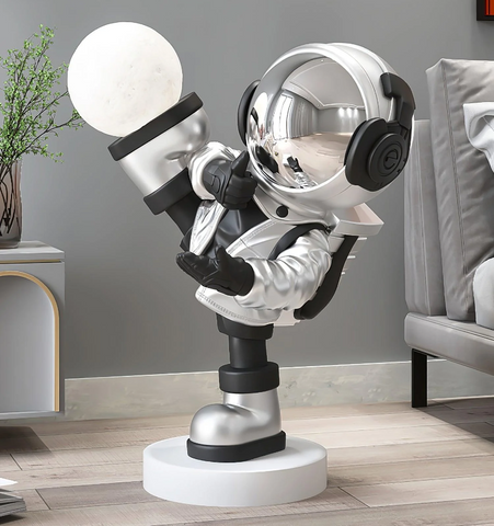 Effort Astronaut Floor Lamp