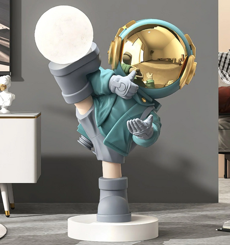 Effort Astronaut Floor Lamp