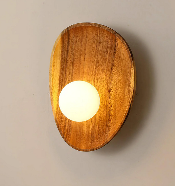 Eivor Wall Lamp