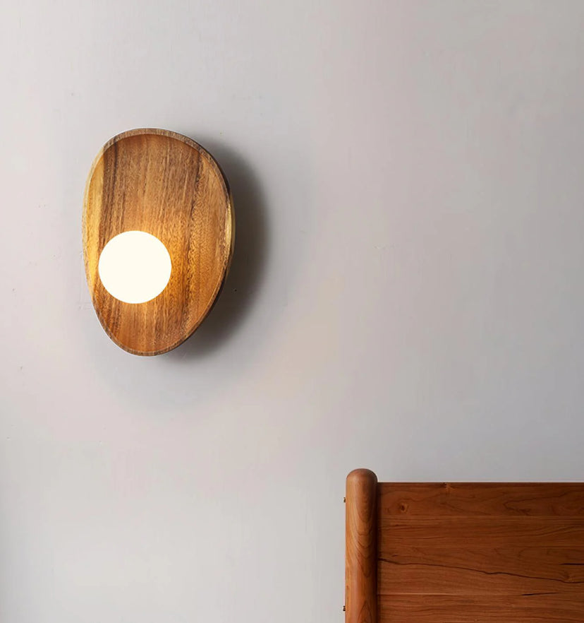 Eivor Wall Lamp