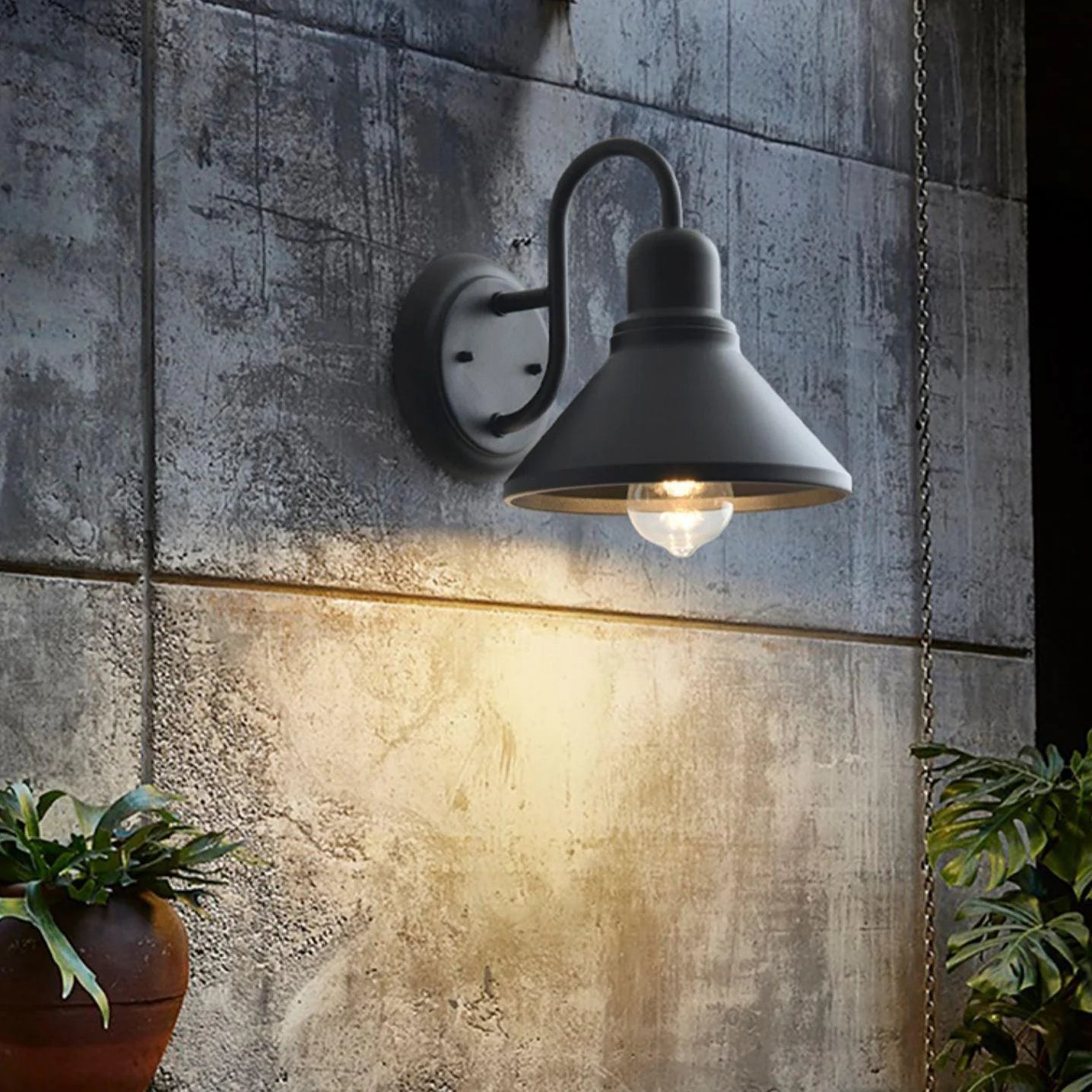 Fable Outdoor Wall Lamp - Yiarolight