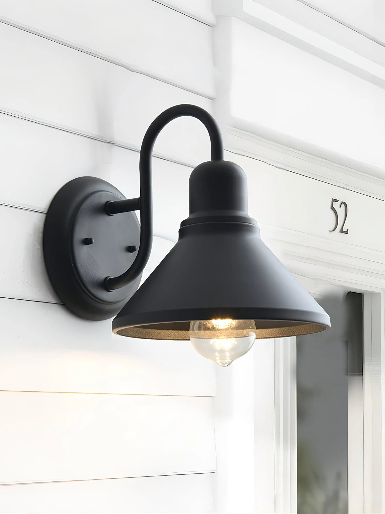 Fable Outdoor Wall Lamp - Yiarolight