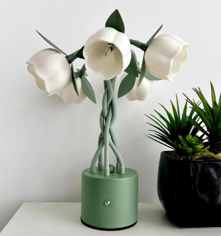 Faira Flower Table Lamp