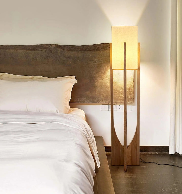 FAIRBANKS FLOOR LAMP