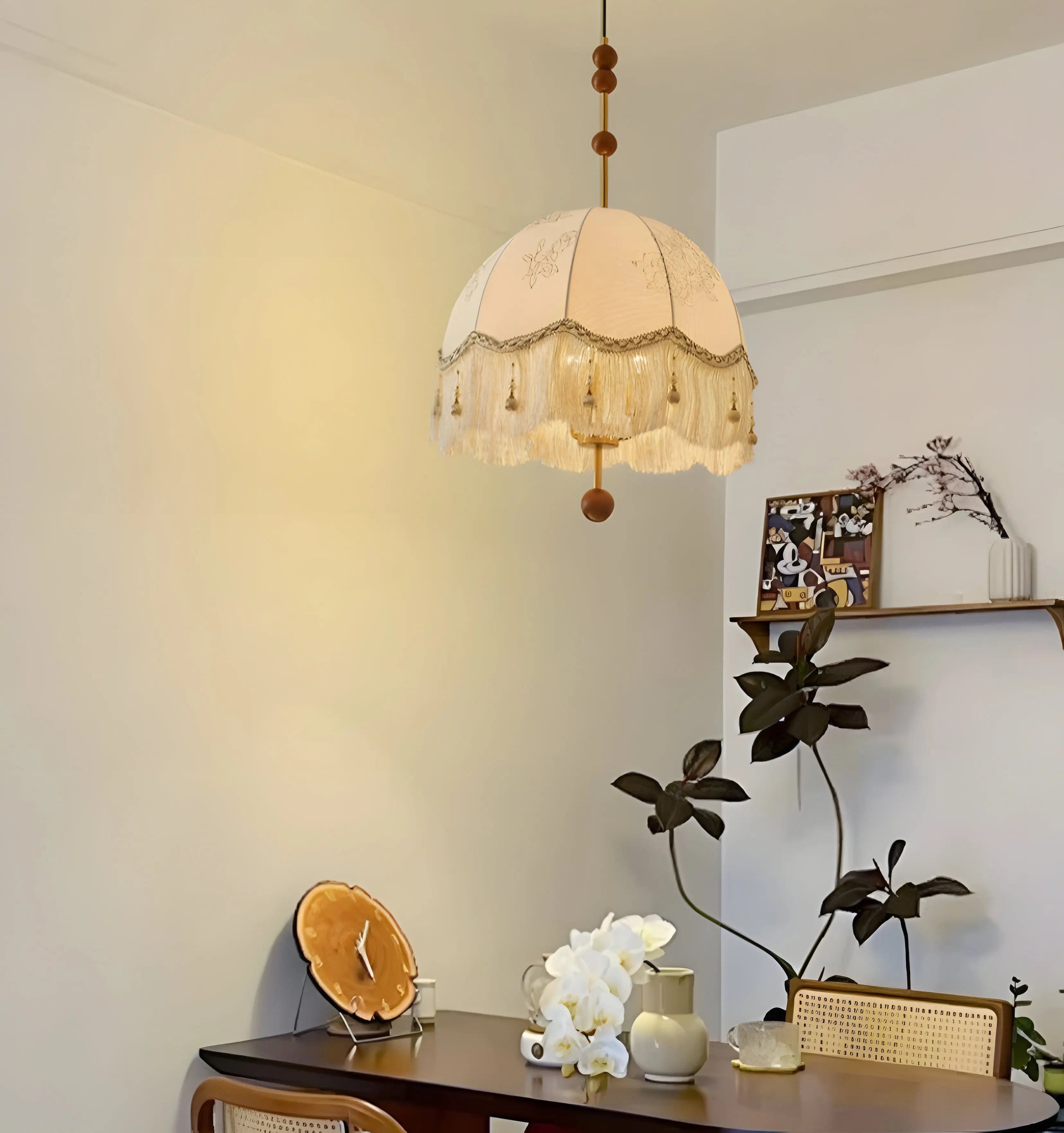 Frill Fringe Pendant Lamp