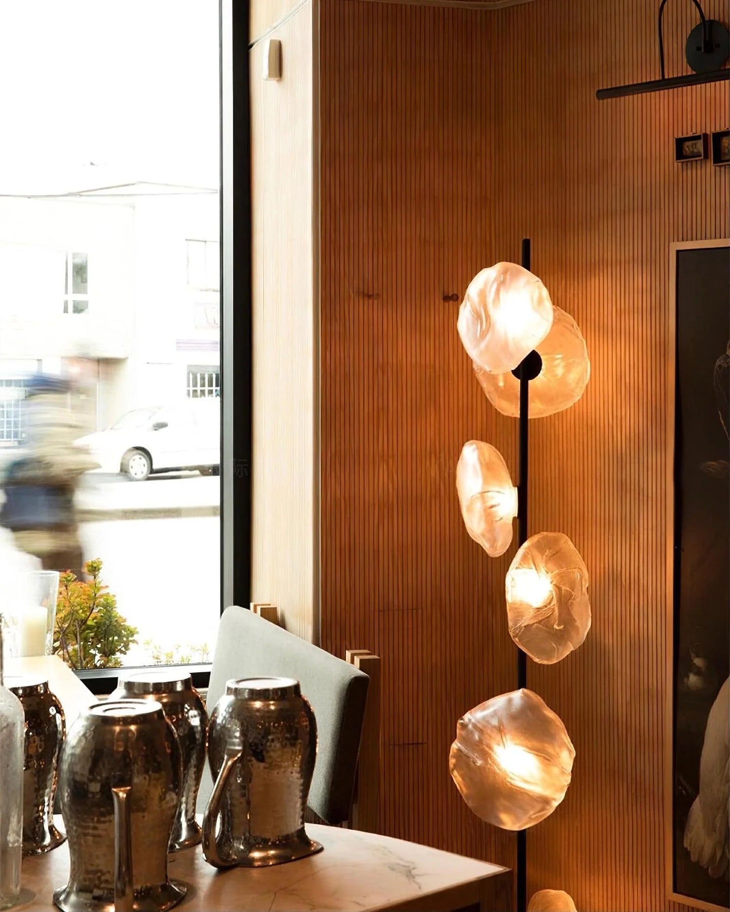 GLASS PETALS FLOOR LAMP