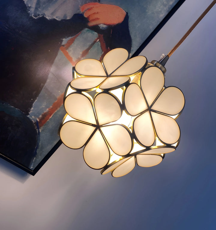 GLASS PETAL PENDANT LIGHT