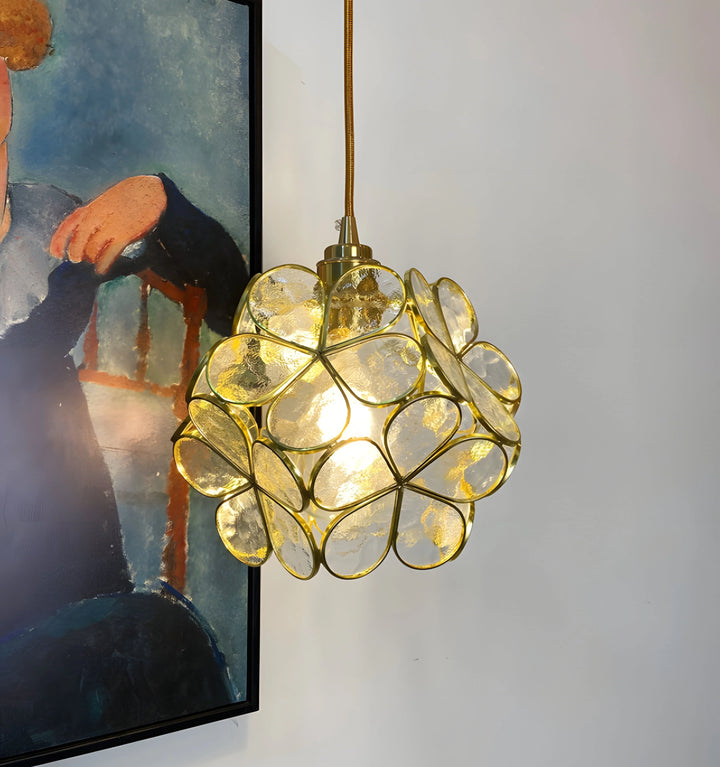 GLASS PETAL PENDANT LIGHT - Clear