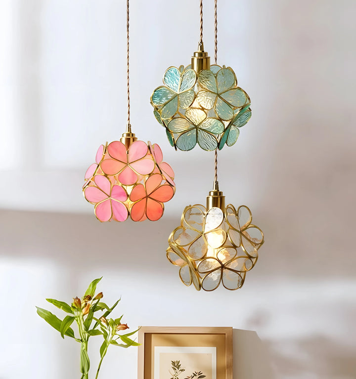 GLASS PETAL PENDANT LIGHT