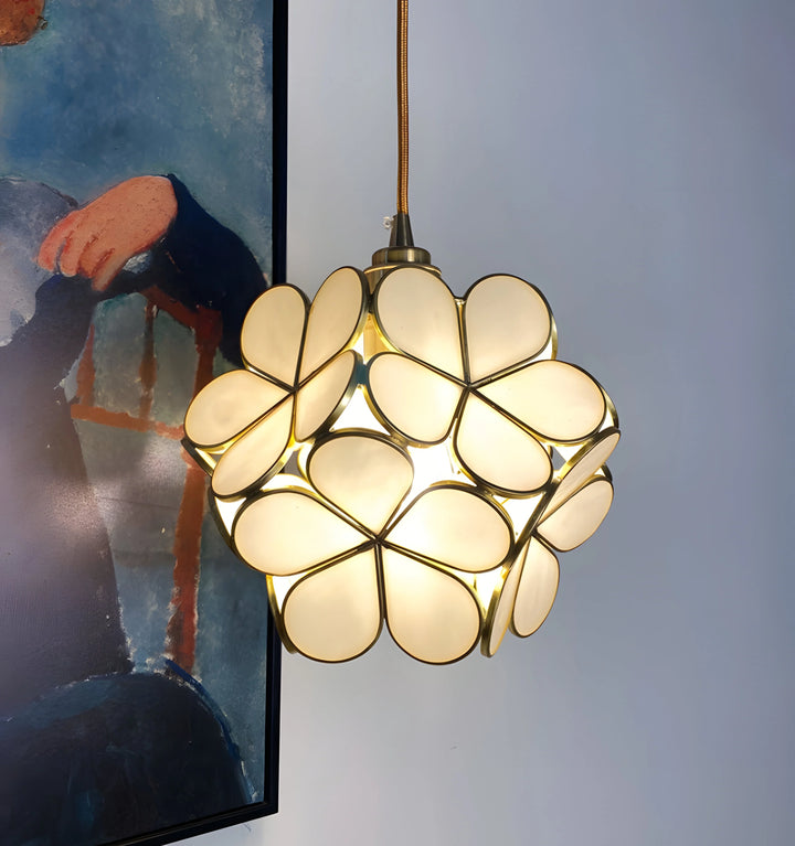 GLASS PETAL PENDANT LIGHT - White