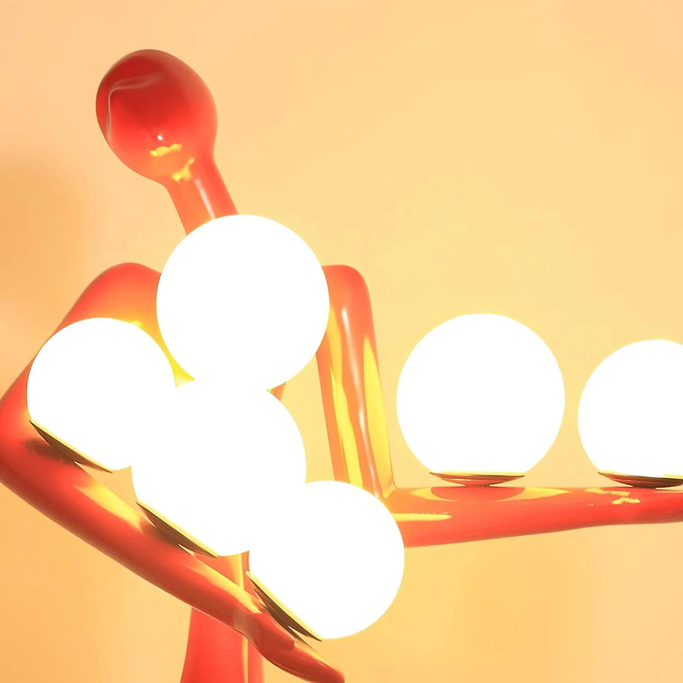 Guardian Sculpture Floor Lamp - Yiarolight