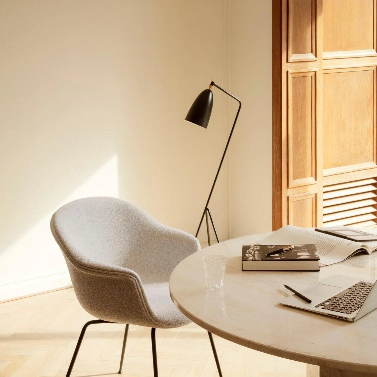 Gubi Grashoppa Floor Lamp