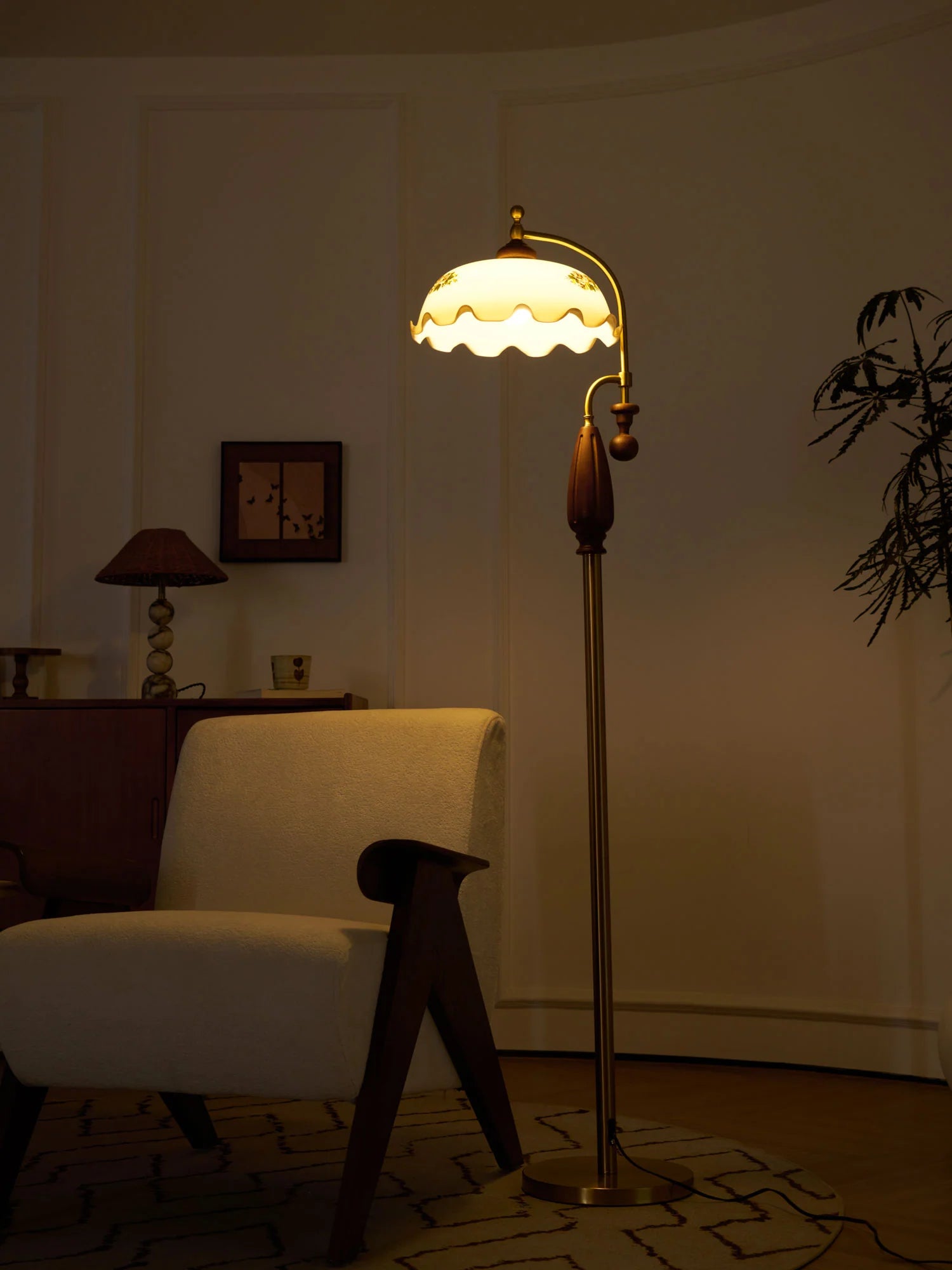 Heritage Bloom Floor Lamp