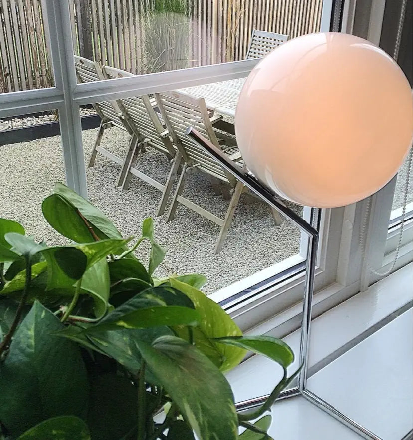 IC Lights Table Lamp