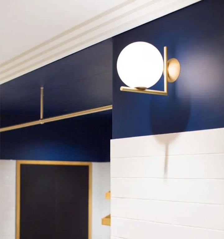 IC Wall Light
