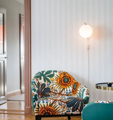 IC Wall Light