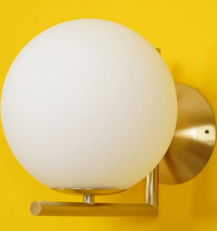 IC Wall Light