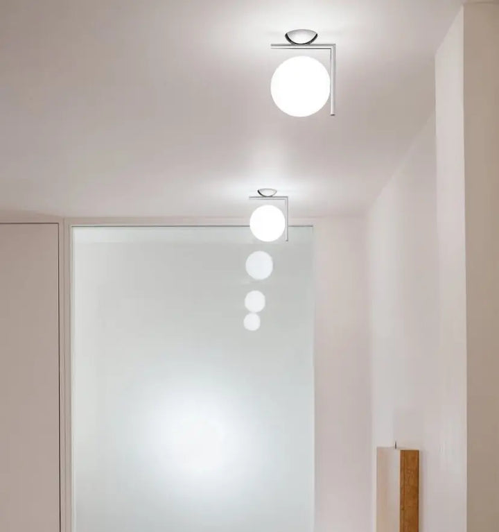 IC Wall Light