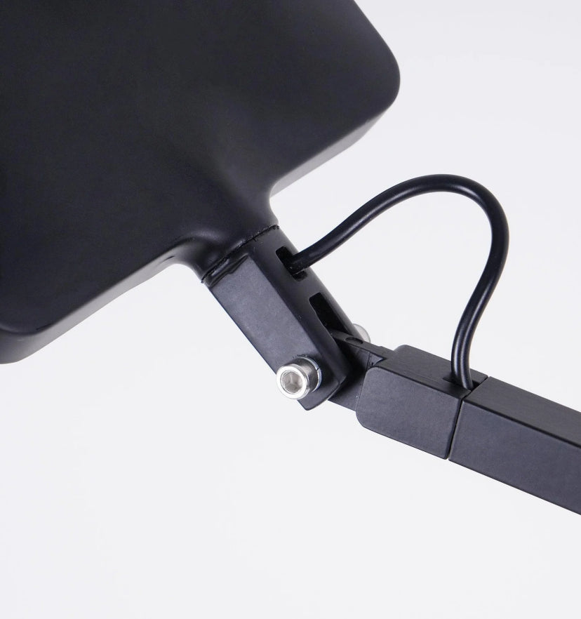 Kelvin Edge Table Lamp