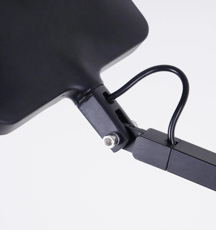 Kelvin Edge Table Lamp