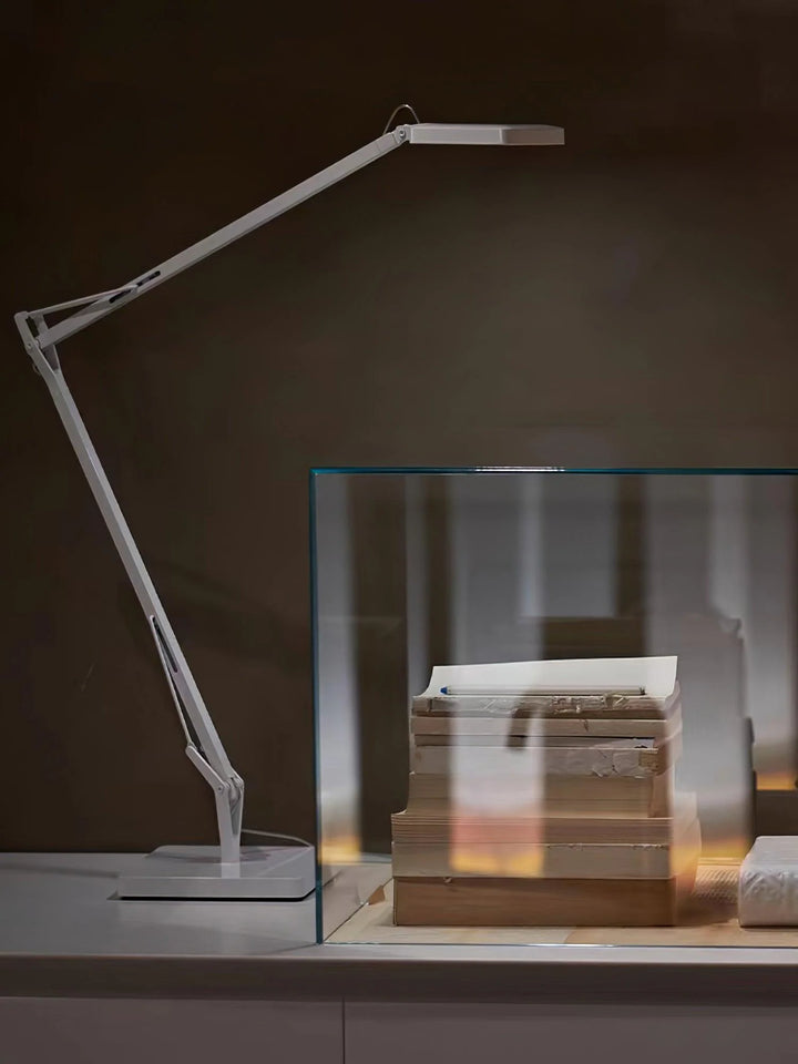 Kelvin Edge Table Lamp